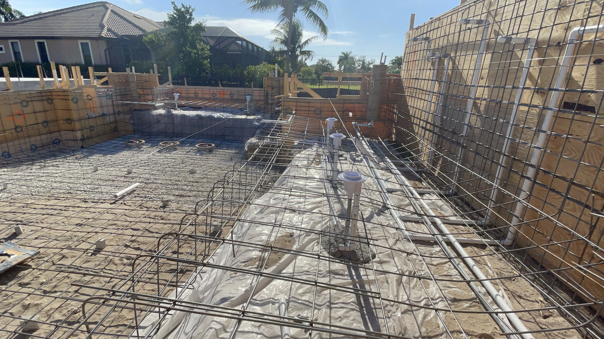Building Process - Sunset Pools